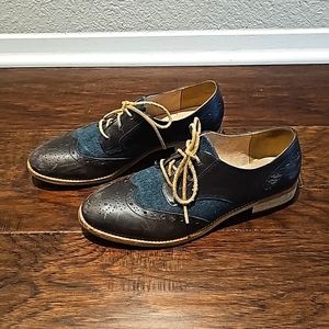 Women's brogues style denim shoes
